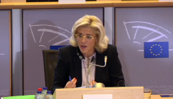 Corina Creţu während der Anhörung im Europaparlament am 01.10.2014