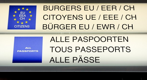 Passkontrolle auf dem Brüsseler Flughafen Zaventem © European Union 2011 PE-EP